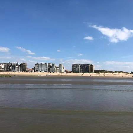 아파트 By Zeedijk With Sea View, Cleaning Included *